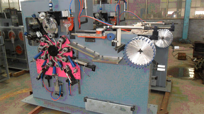 Semi-steel tire vertical apex bonding linkage line