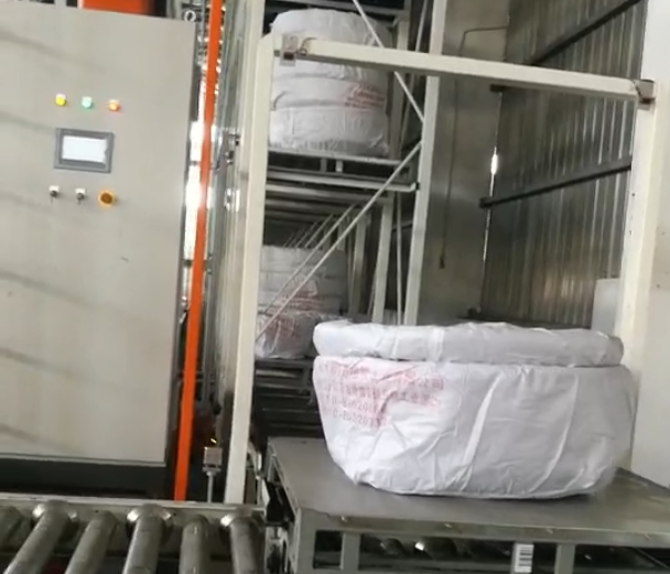Capsule pickup trolley
