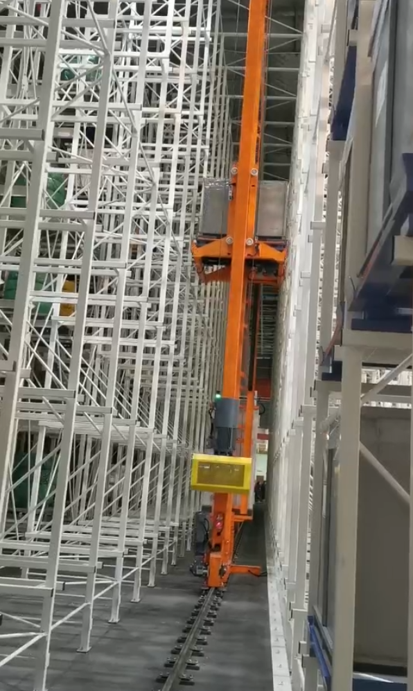 Cargo stacker three-dimensional warehouse